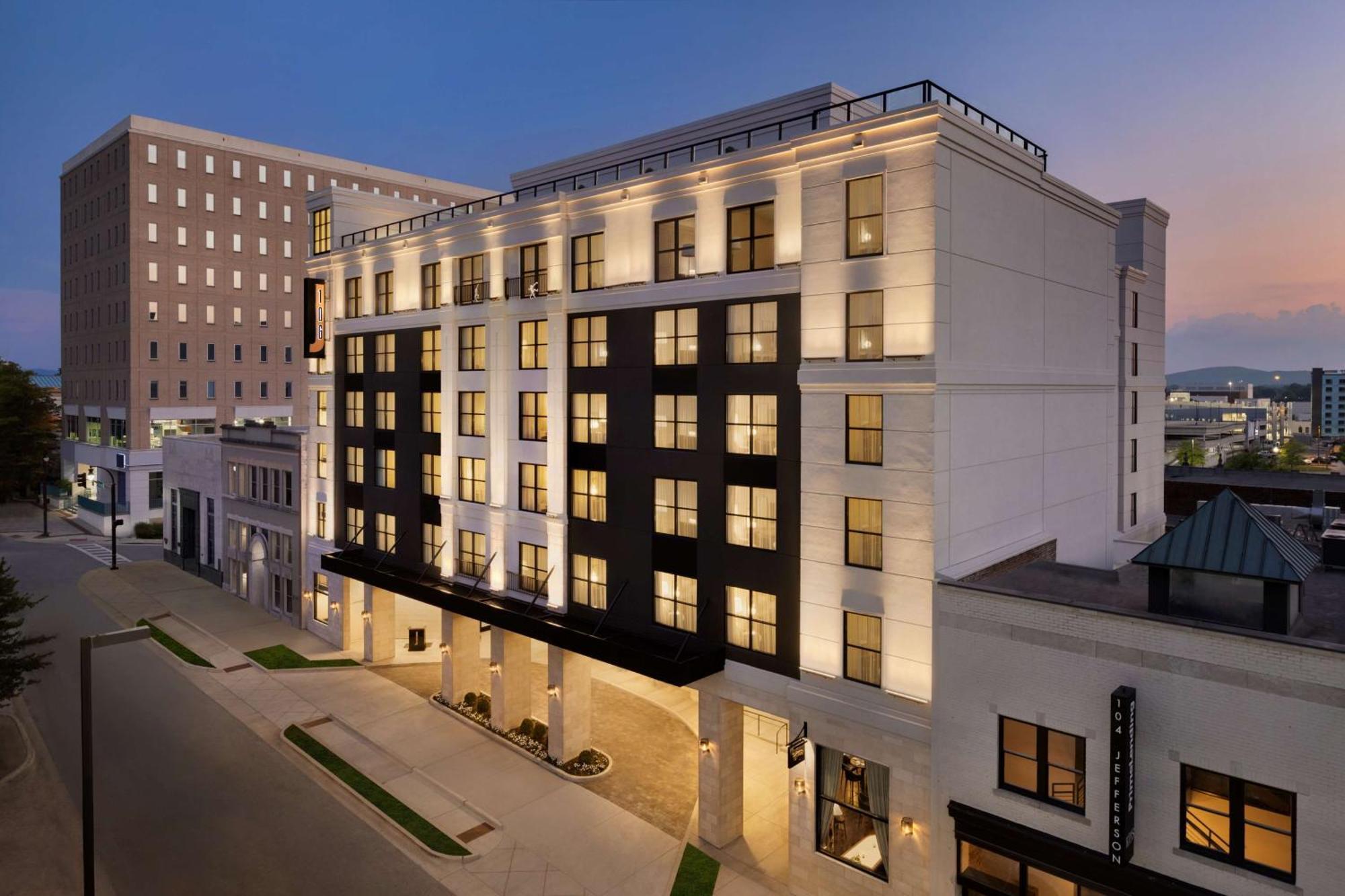106 Jefferson Huntsville, Curio Collection By Hilton Exterior foto