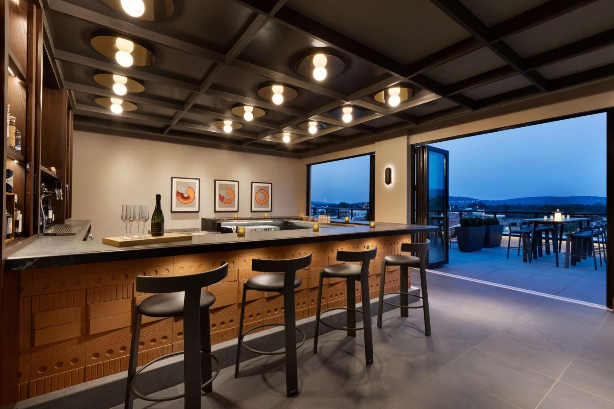 106 Jefferson Huntsville, Curio Collection By Hilton Exterior foto